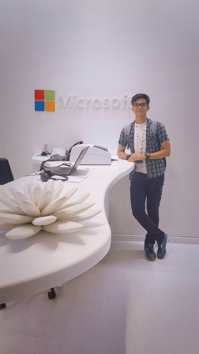 imdigitalashish's tweet image. Attended #AzureOpenSourceDay and had an amazing time learning from renowned tech speakers. Also got to meet the incredible Shraddha Didi from Apna College. Huge thanks to @mrsarthak001 and @azdevindia for organizing such an outstanding event! #grateful #techcommunity