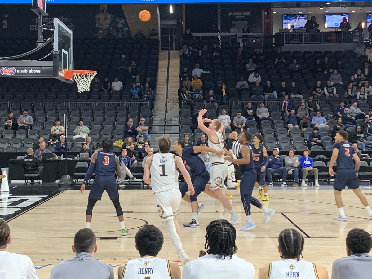 DeanRameen's tweet photo. Always difficult to lose but it was a great season and we still are the Big West League Champs. @UCImbb #nitbound #togetherwezot https://t.co/ocZCPh9Cx9