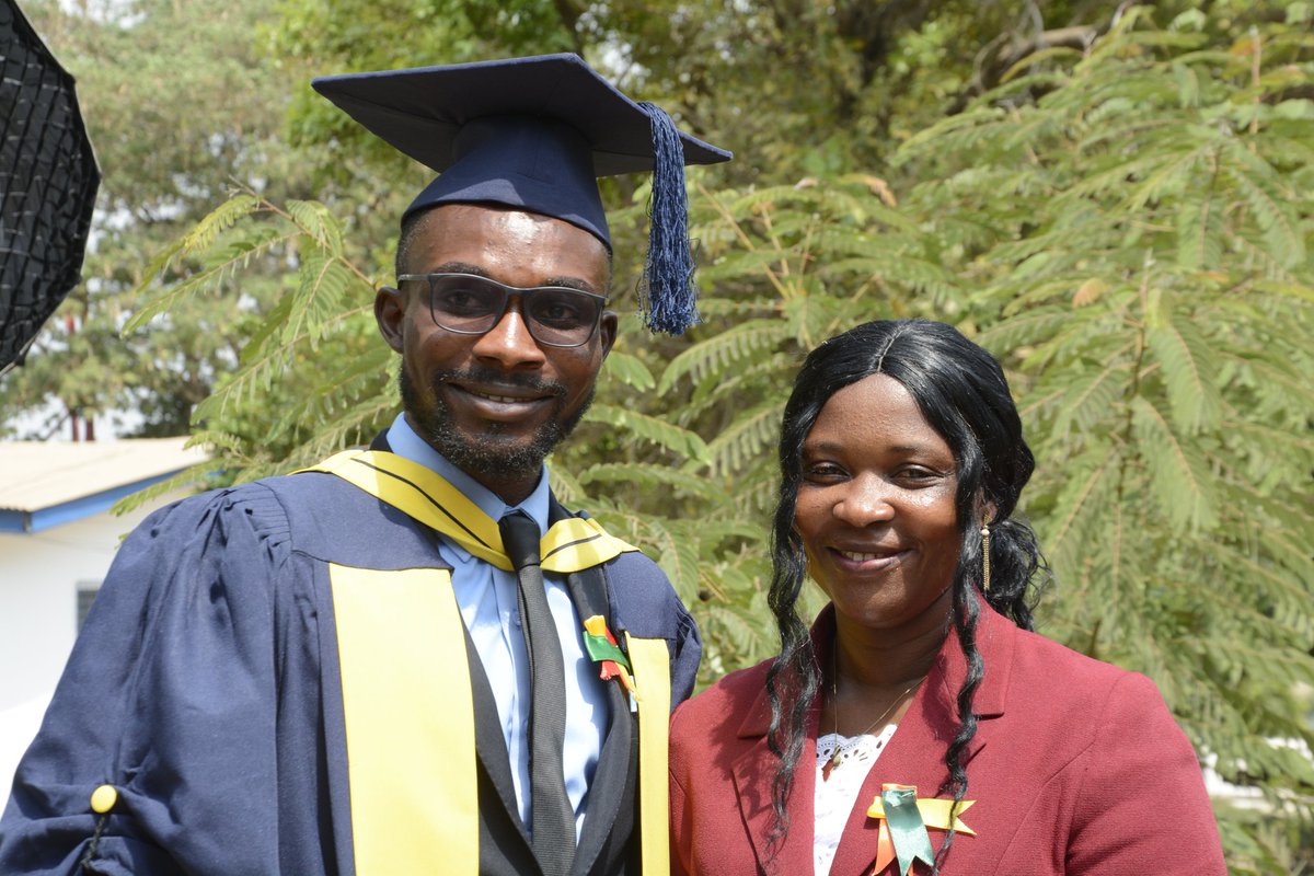 OssomCollins's tweet photo. @OssomCollins graduation @gctuonline https://t.co/3c9k2XGpuZ