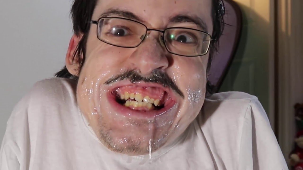 Doejenggles On Twitter Rickyberwick Why Do You Have Have Cum Dripping Down Twitter