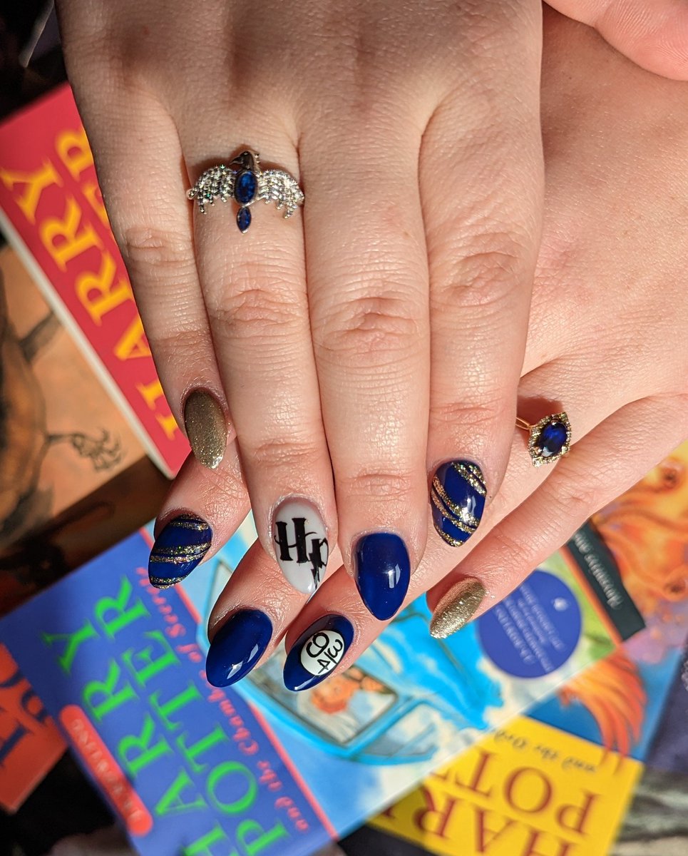 Ravenclaw house pride nails
#HogwartsLegacy #Housepride