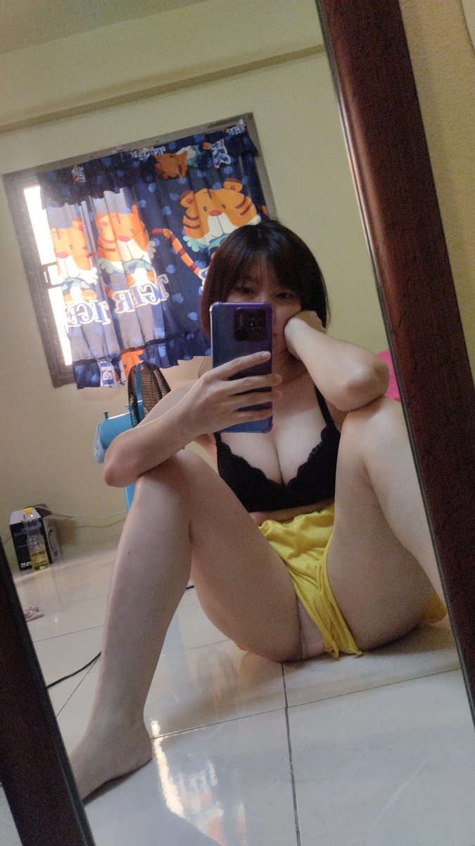 wnchnamnad1's tweet photo. เงี่ยนจัง...อยากโดนควย  56 🤪💦 https://t.co/LPYGi2j1l6
