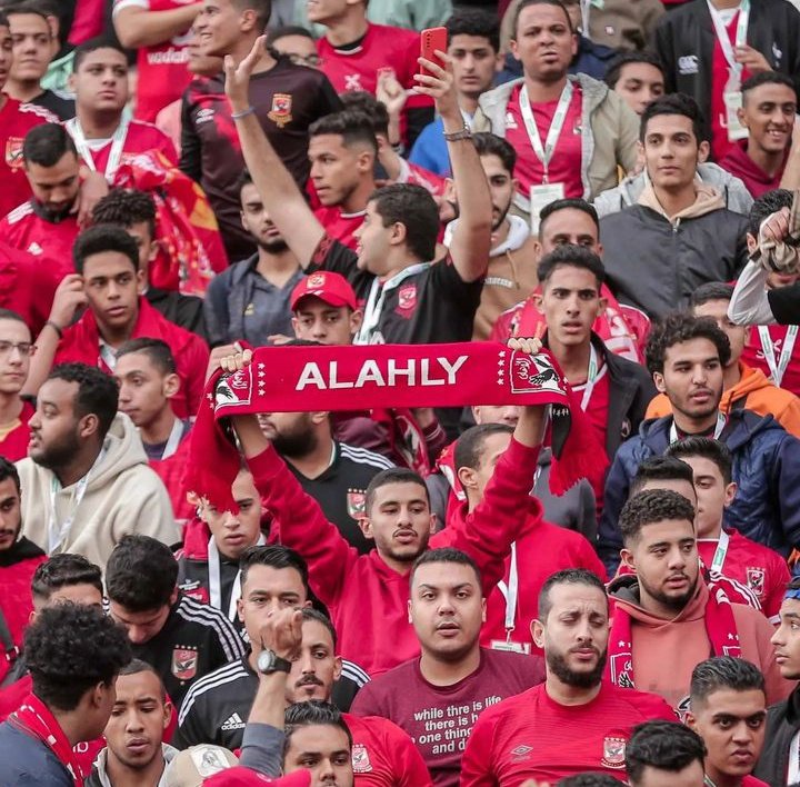 Cellular_jnr's tweet photo. RETWEET if you're friends of Al Ahly today! ❤️💪🏿 https://t.co/P19CAUeKOr
