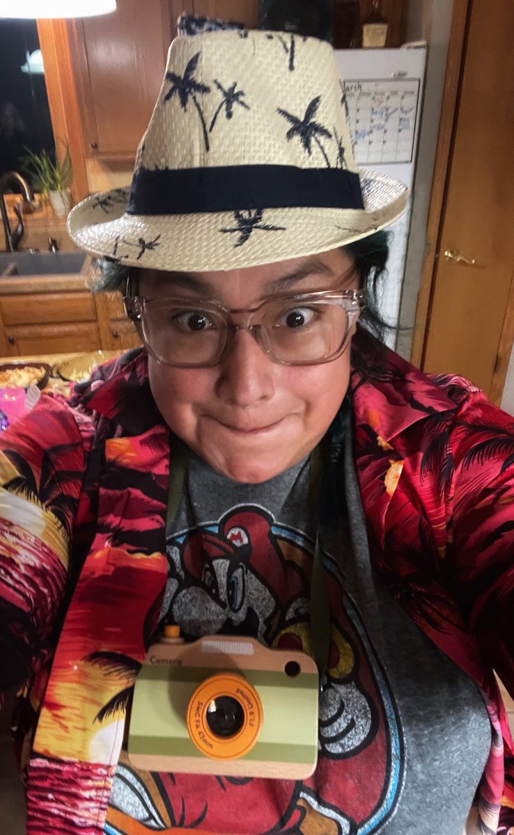 Carina B. tweet media