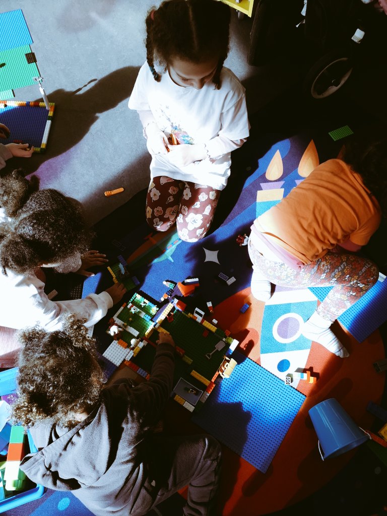 MancLibraries's tweet image. Young Gorton creatives at #GortonLibrary Lego club this morning!
