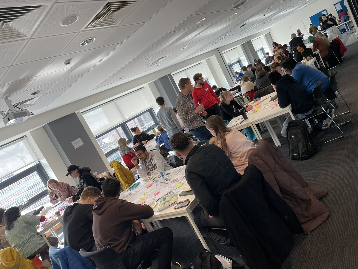 Back into our teams to discuss how to market our business. 

#NUEnterpriseWeekend