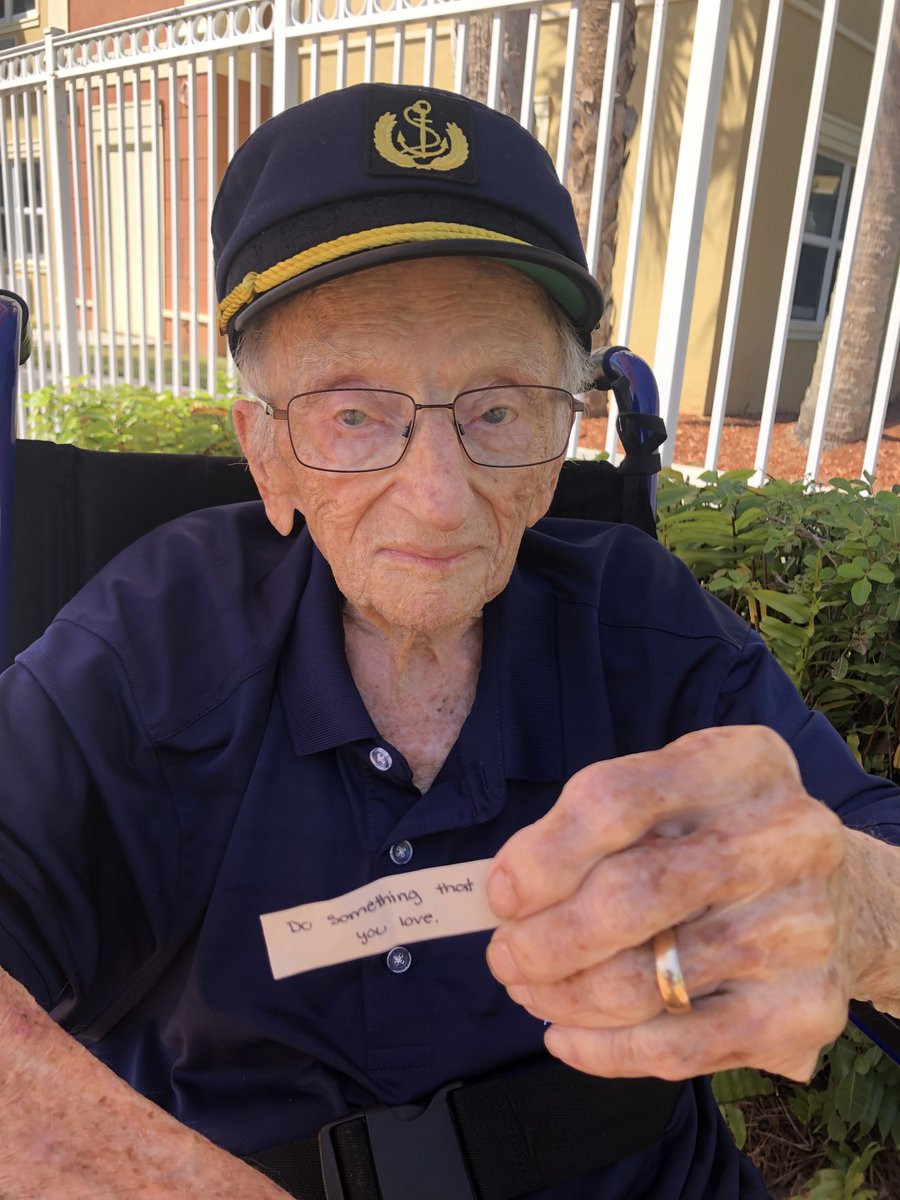 Benjamin Ferencz was born on this day in 1920. Here he is in March 2023 reminding us to 'Do something you love.' Let's wish Ben a happy birthday! As a present, please share some of Ben's stories with someone in your life: benferencz.org/stories/ #LawNotWar - @danielrskinner