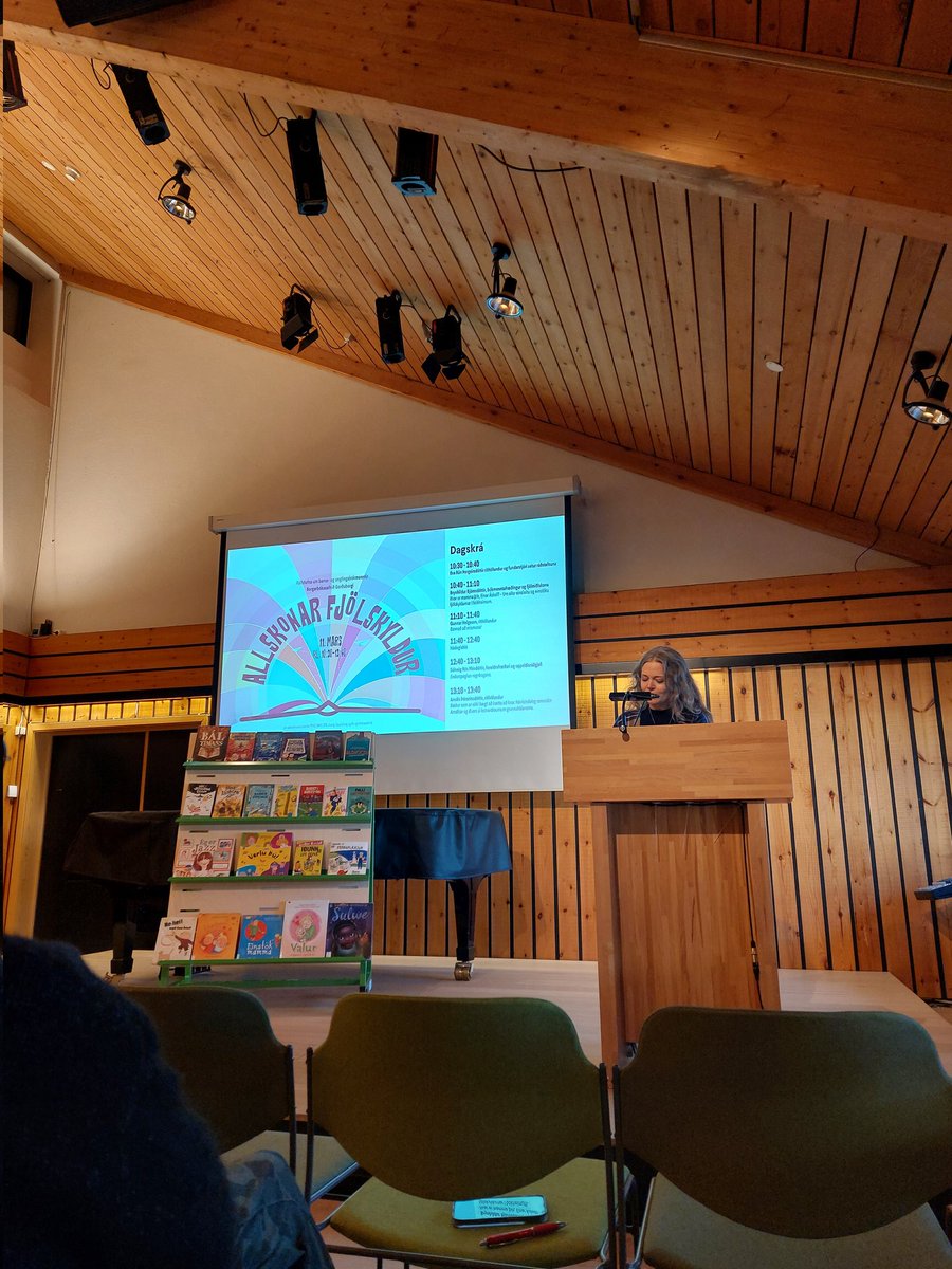 Allskonar fjölskyldur er þemað á Gerðubergsráðstefnunni í ár. Ráðstefnan er sú besta sem fjallar um ungmenna og barnabækur #menntaspjall