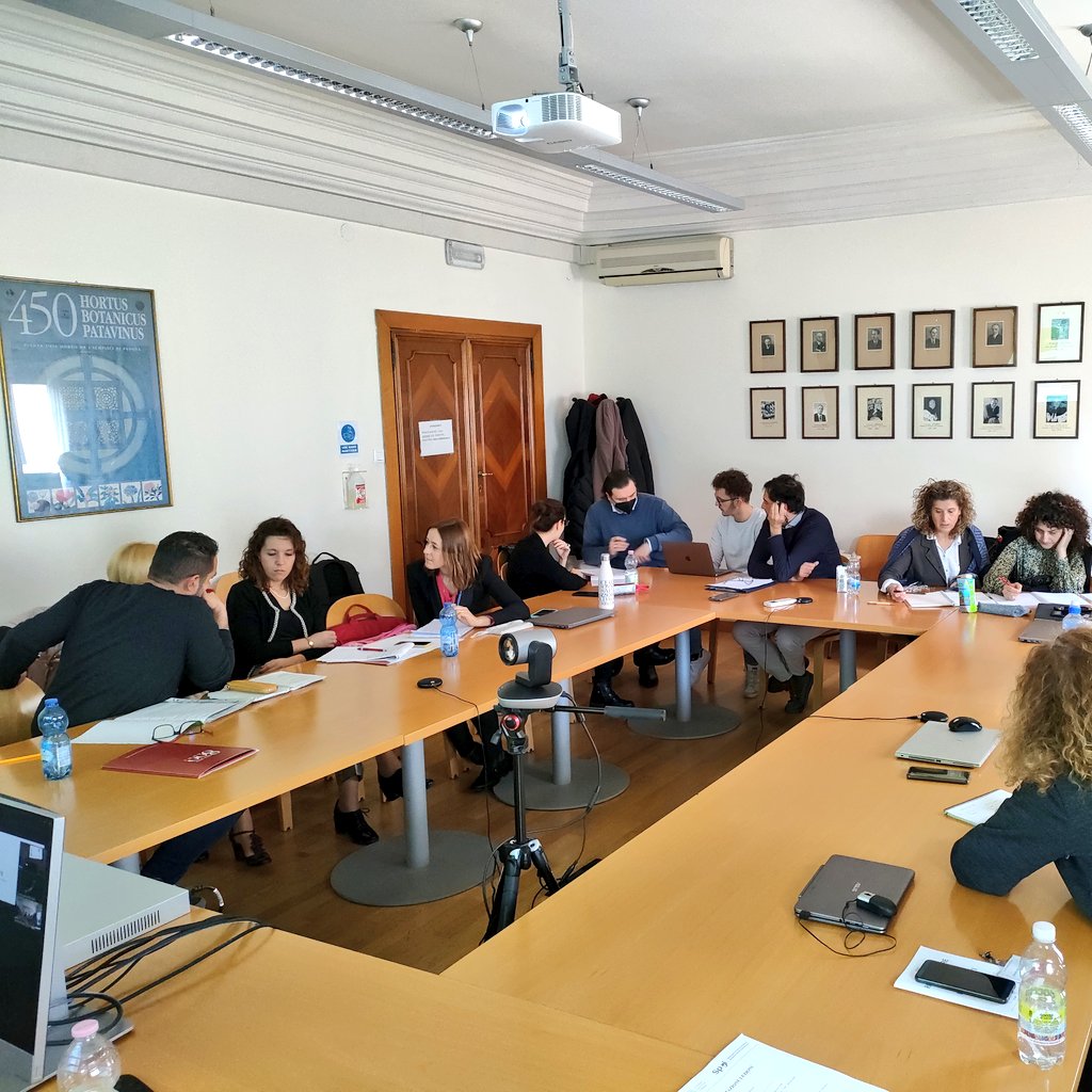 #masterPISIA #UNIPD
📍Secondo appuntamento con la valutazione📊
🗣️con <a href="/EricaMelloni/">EricaMelloni</a> e Gianluca Braga: metodi, strumenti e prospettive della valutazione ✅