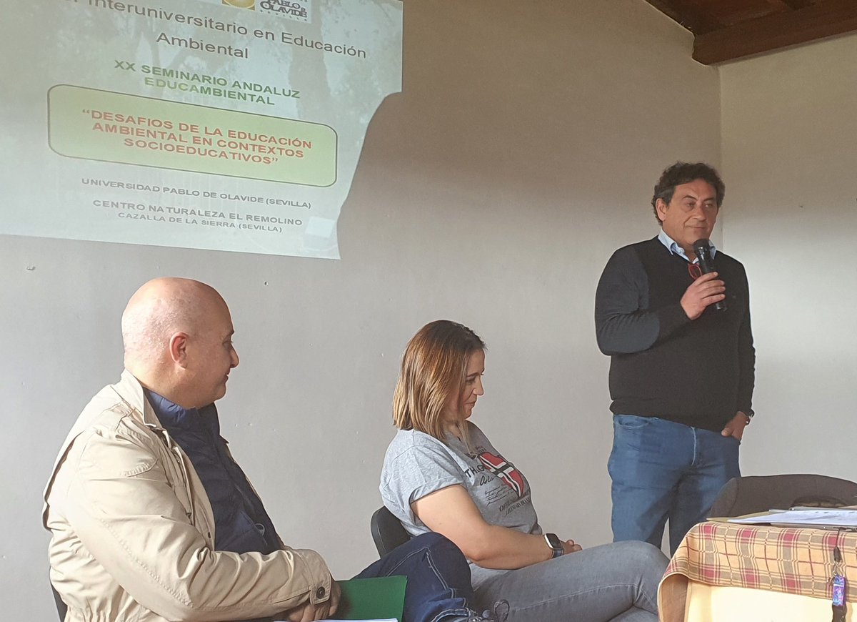 En <a href="/CN_ElRemolino/">C.Nat El Remolino</a> de Cazalla de la Sierra en inauguración del #XXSeminarioAndaluciaEA reflexionando sobre los desafíos de la #EducacionAmbiental en contextos socioeducativos con el alumnado del Master Interuniversitario en EA. <a href="/AytoCazalla/">Ayto. de Cazalla</a> <a href="/ArgosProyectos/">Argosproyectos</a> <a href="/MedioAmbANd/">Consejería de Sostenibilidad y Medio Ambiente</a>
