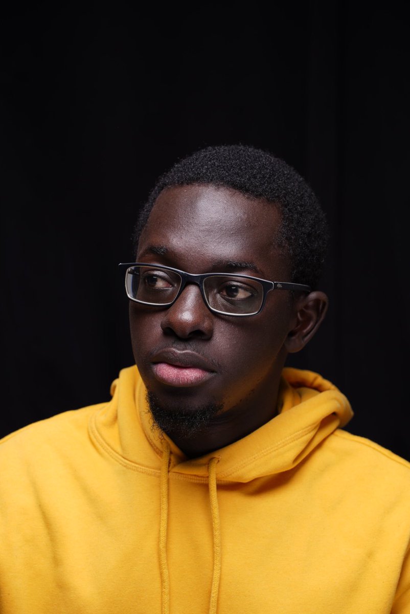 Chirblack's tweet photo. J’ai un visage de bébé, c’est incroyable 😭 https://t.co/EvkkggEOrc