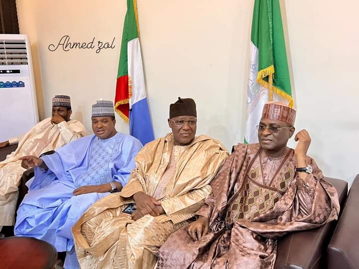AirSadeeq's tweet photo. Operation Bala Must Go..

Keep Calm Marshal @CAS_AMSadique Is Coming..
@YakubDogara
@Sadiya_farouq https://t.co/6iu33riiSq