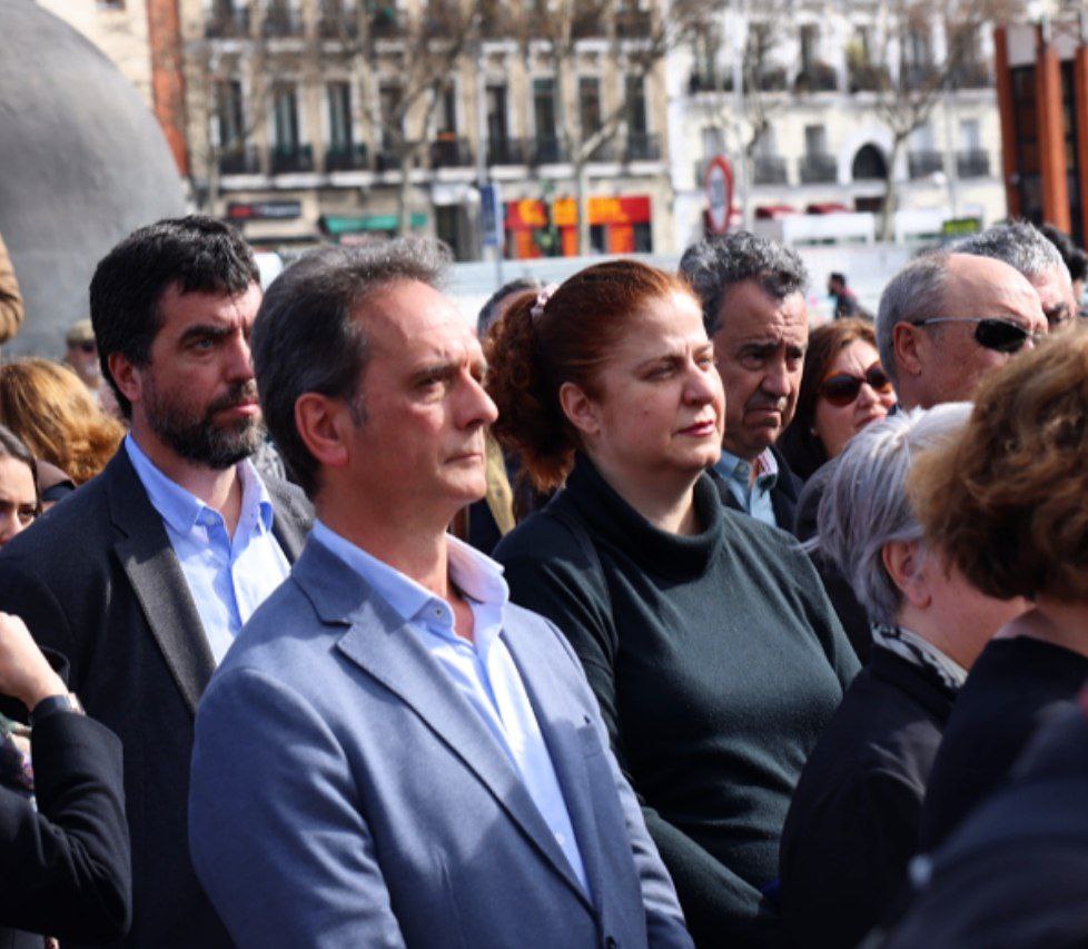 jlnietobueno's tweet photo. #11M2004
19 años han pasado.
193 personas nos dejaron.
2000 fueron heridas.
Siempre en nuestro recuerdo. https://t.co/mNiYBUFzyt