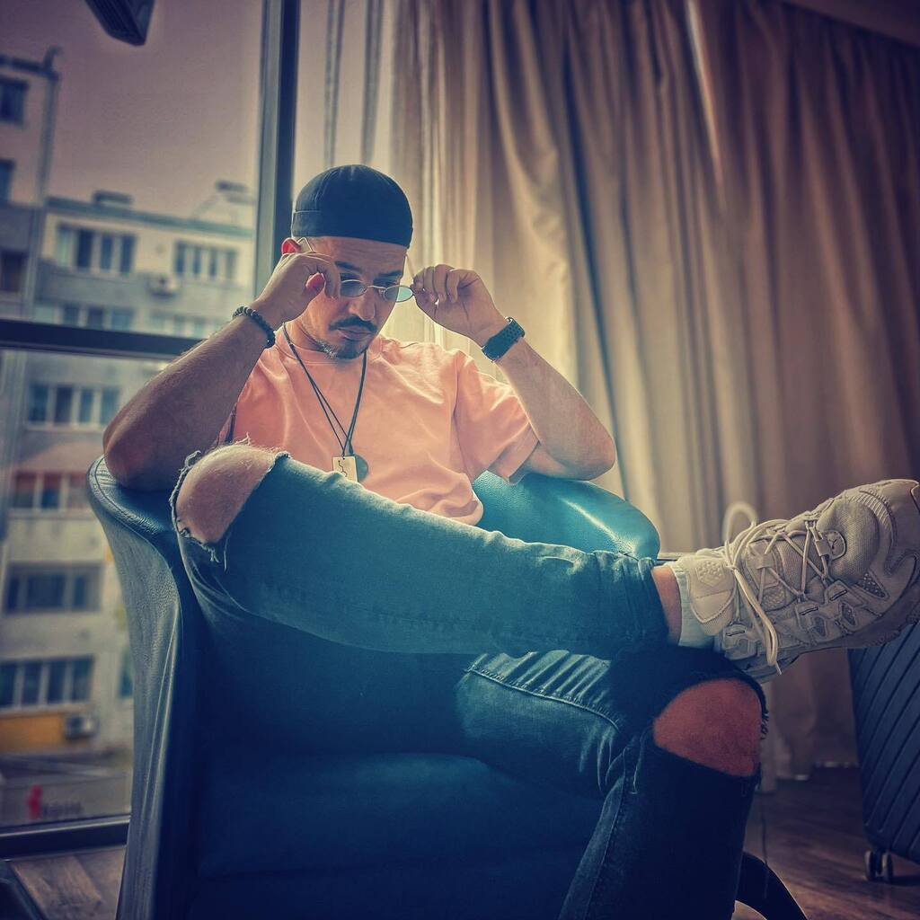 Let’s dance together! @fabricclubburgas tonight with <a href="/worlduprecords/">World Up</a> 

#worlduprecords #burgas #party #dance #together #dimobg #welcometomyparty #lovemyjob