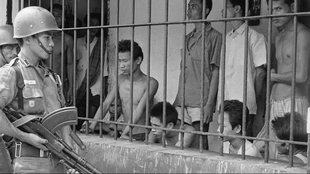 Kanthan2030's tweet photo. The U.S. committed shocking genocides at scale during the Cold War by arming and funding brutal dictators. Here’s an example from Indonesia.

On this day in 1966, the CIA and MI6 worked with General Suharto to murder ~1 million farmers, leftists, labor union leaders, communists and anyone who stood in the way of Western corporations who were exploiting Indonesia’s natural resources — gold, oil, iron, coal, aluminum, timber etc.

Suharto ruled with an iron fist for 30 years during which Western capitalism made trillions of dollars in blood money.