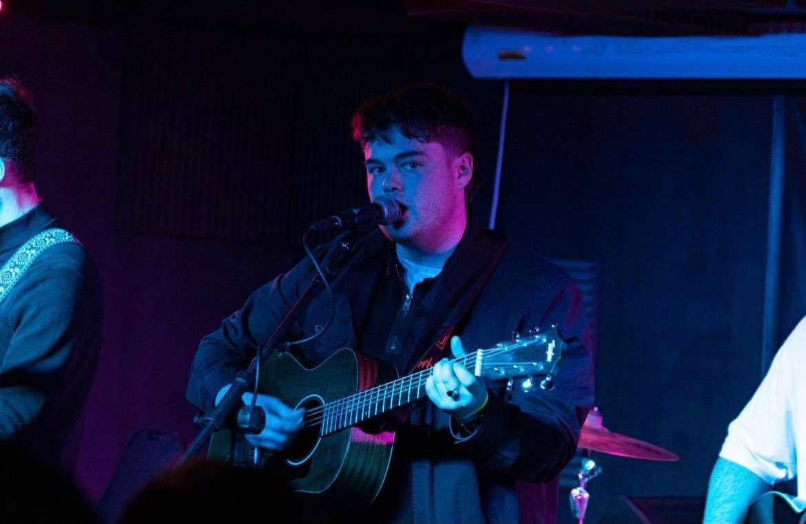 Pink Shirts for Pale People tweet media