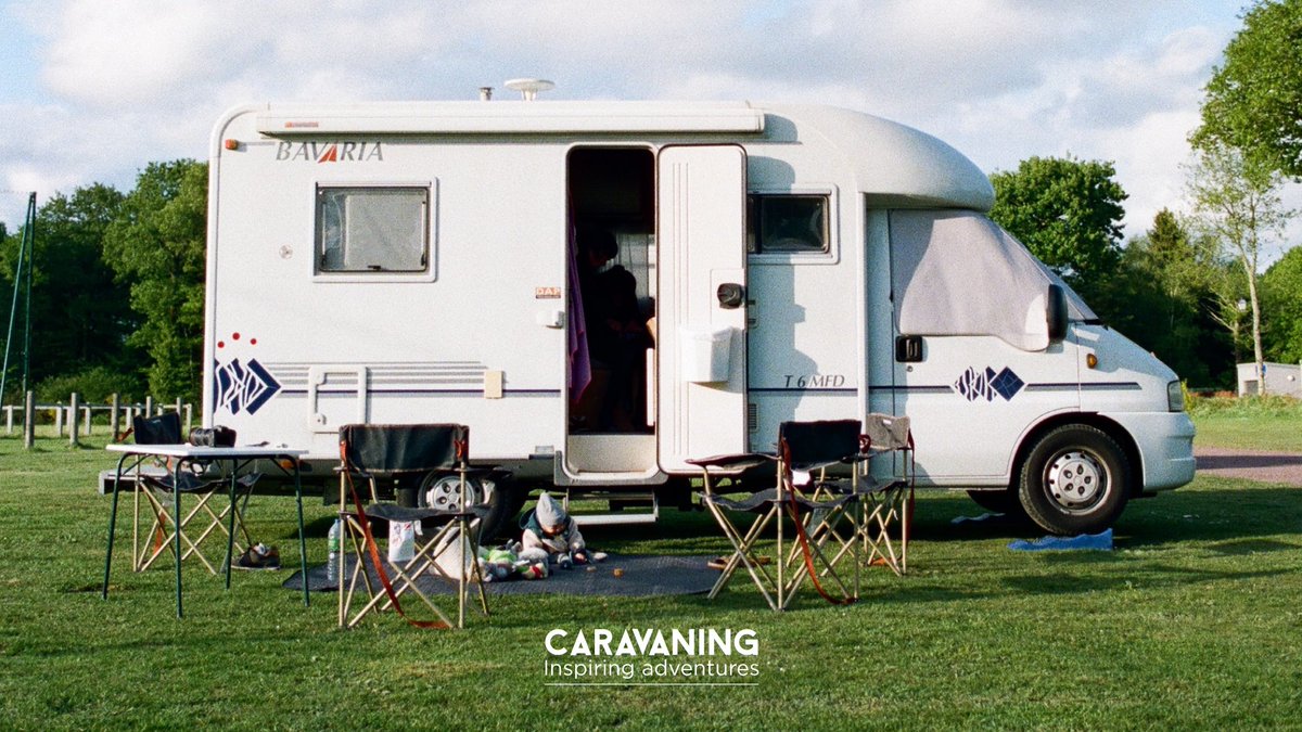 Si tenéis pensado próximamente hacer una ruta por la península con vuestros vehículos, os alegrará ver que el pasado 2022 se superaron las 1.000 áreas de autocaravanas en España ✨🏕️

ℹ️ Toda la aquí 👉 bit.ly/3Y5EEST 

#IAmCaravaning <a href="/OnRoadMagazine/">On Road Magazine</a>