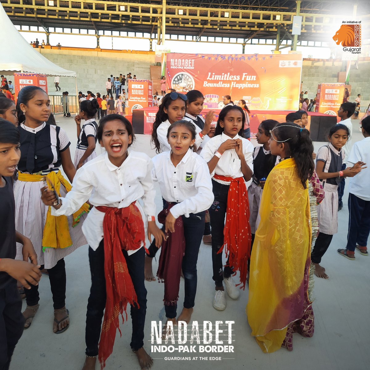 VisitNadabet's tweet photo. Visit the next Happy Street and fill your life with excitement and fun.
#visitnadabet #happystreet #performance #eventperformance #touristattractions #bordertourism #gujarattourism #exploregujarat https://t.co/3yssOecEK9