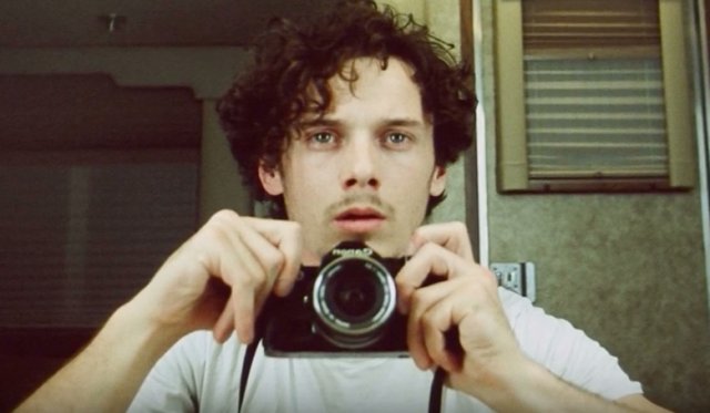 AddPalm's tweet photo. 11 มีนาคมนี้ สุขสันต์วันเกิด anton yelchin (1989 - 2016) เลยขอโพสเรื่องดีๆของผู้ชายคนนี้มาให้อ่านกัน

• anton อยากเป็นนักแสดง/ผกก.หนังมาตั้งแต่เด็กๆ ชอบมากจนถึงขั้นชอบถ่ายอะไรเล่นๆออกมาเป็นหนังสั้นต่างๆ เป็นเนิร์ดหนังที่โตมากับหนังลุง martin scorsese หรือหนัง film-noir (1) https://t.co/D5DvlNQ4Po
