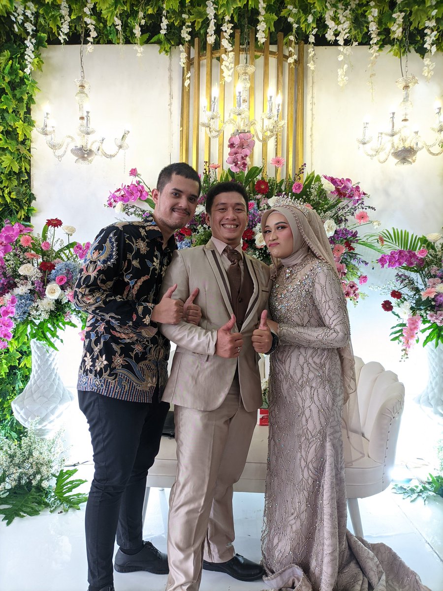 purestmuggle's tweet image. #kico.kia.nikahan.pws.oioioi!!!
@_Dew8