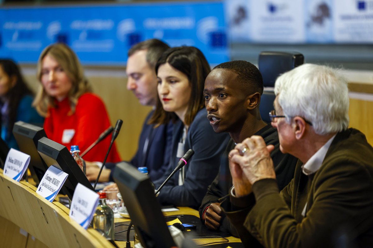 mkoyi_courteney's tweet photo. It was truly an honour sharing this platform during the #CivicSocietyDays in Brussels with great panelists such as the EU Member of Parliament @SLagodinsky  and #ProfColinCrouch of Warwick University. 

Glad to hear that the EESC will also adopt a Resolution "United in Democracy" https://t.co/BGMtj4UfoR