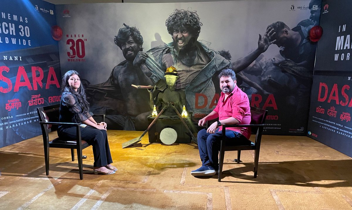 TFIMovieReview's tweet image. Dhoom Dhaam lyrics writer @LyricsShyam back to back Promotional interviews with web channels about #Dasara 😍 😍

@telugufilmnagar @igtelugu @tfpcin &amp;amp; #FridayPoster 

Full interviews to be aired 🔜 

#DasaraOnMarch30th 💥
Natural 🌟 @NameisNani @odela_srikanth @SLVCinemasOffl