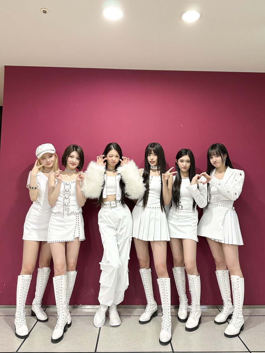 📸
IVE SHOT!

DATE : 2023.03.11
NAME : #MBC #쇼음악중심 

#IVE #아이브 
#안유진 #가을 #레이 #장원영 #리즈 #이서
#IVE_SHOT