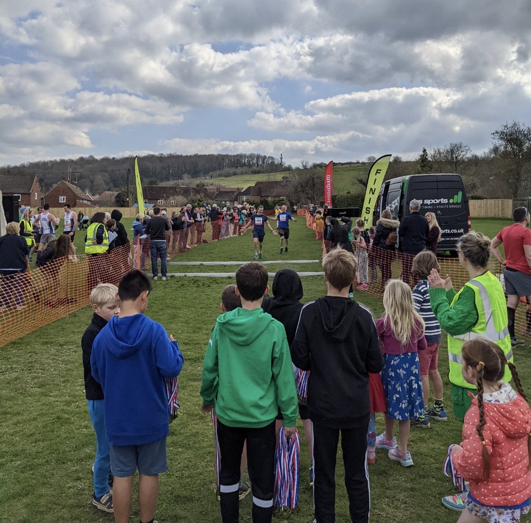WE NEED YOUR RACE DAY FOOTAGE! 🎥📸📱
We are making a promotional video for the Goring 10k 2024!

Please take a few videos of yourself, the scenery, how you feel before and after the race etc. (Please record in landscape)

Share your footage here- 

dropbox.com/request/GugCLZ…

TY!