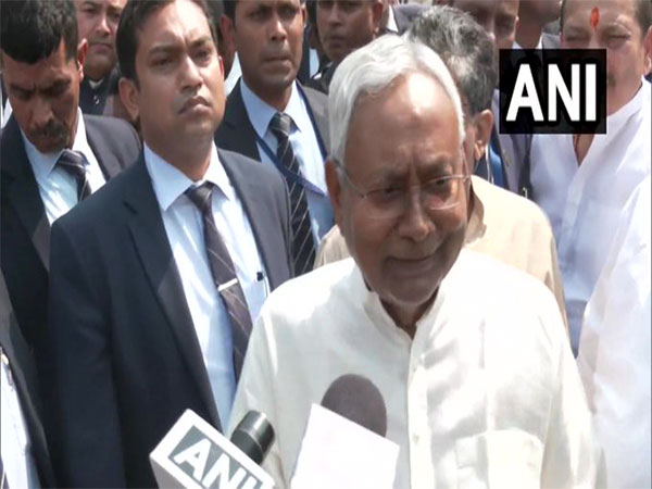 "What can I say?...": Nitish Kumar on raids on Tejashwi Yadav, RJD leaders

Read <a href="/ANI/">ANI</a> Story | aninews.in/news/national/…
#NitishKumar #TejashwiYadav #RJD #raid