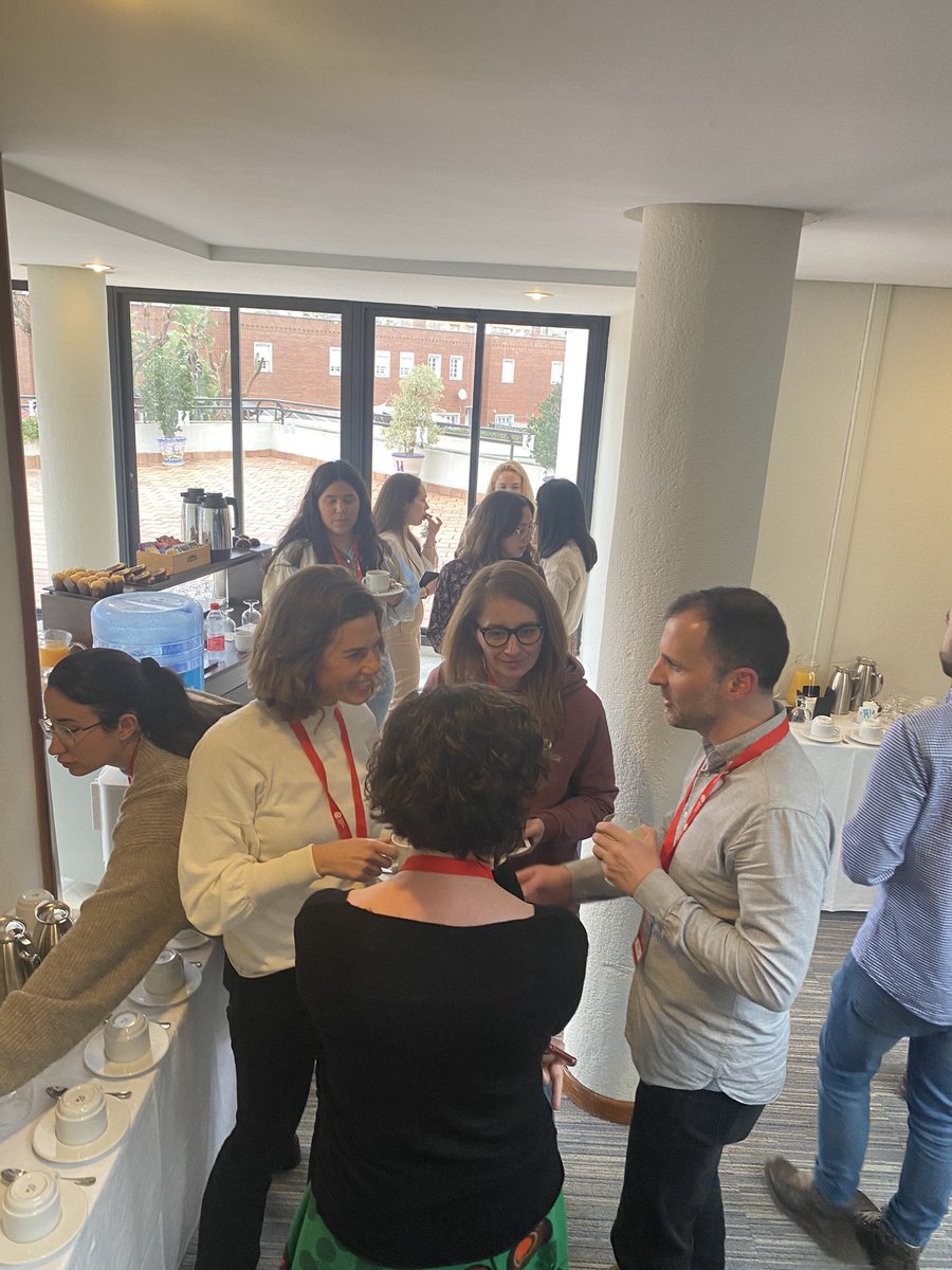 Caleropsicologa's tweet photo. Cargada de energía y de ganas de seguir aprendiendo de los compañeros de @CNPSClinica me vuelvo para casa! Han sido dos días intensos con compañer@s #neupsicolog@s #neurolog@s #logopedas de la profesión a los que admiro y respeto por su valiosa contribución a la #Neuropsicología https://t.co/8wX8Bnrz7h