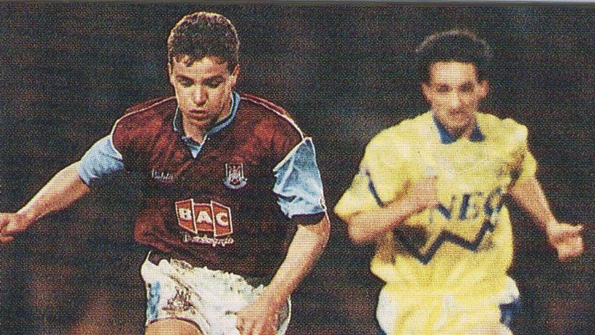 Billy Bonds Stand tweet media