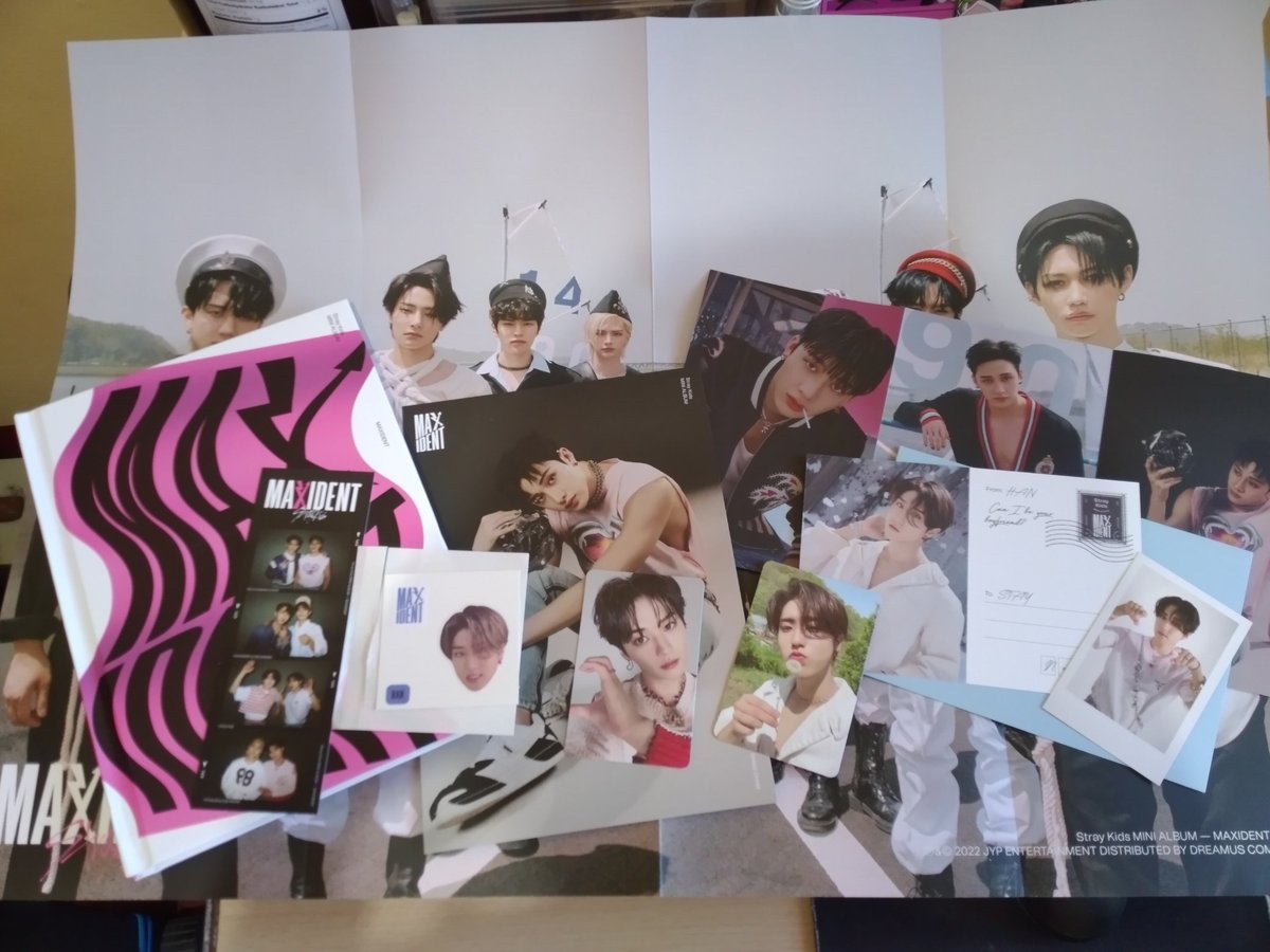 Midnight__K's tweet photo. #MattariFeedbacks Tysm po @mattari_ph at umuwi ang mga bias ko❤❤ Di ko inexpect na uuwi ang MinSung🤧 tysm rin po kasi ang daming freebies, di q kaso napicturan s sobrang excitement hehe. Super safe &amp; secured rin packaging ng orders ko kaya sulit lahat. Ty po❤ https://t.co/CIn5Q1KAkR