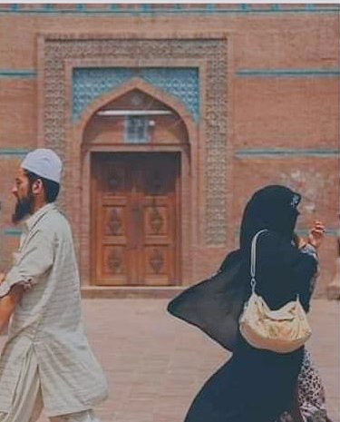 Basitali_20's tweet photo. Virtual love sewed the eyes of faith in the heart. 
The girl left the madrasa last night after her lover.
 ~Caravan Momand https://t.co/8g154we0ah