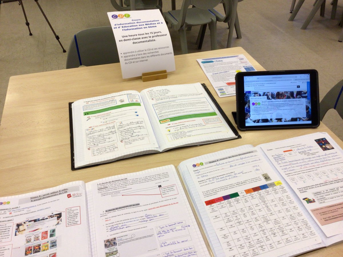 NadinePoree's tweet image. Portes ouvertes du collège.L&apos;occasion de présenter le #CDI, les cours d&apos;#infodoc #EMI 6ème, les différents projets jusqu’en 3ème,des ressources pour les futurs 6èmes, la #webTV,la prévention du #harcèlement et de l&apos;utilisation des réseaux sociaux (un téléphone en 6ème ?).#profdoc