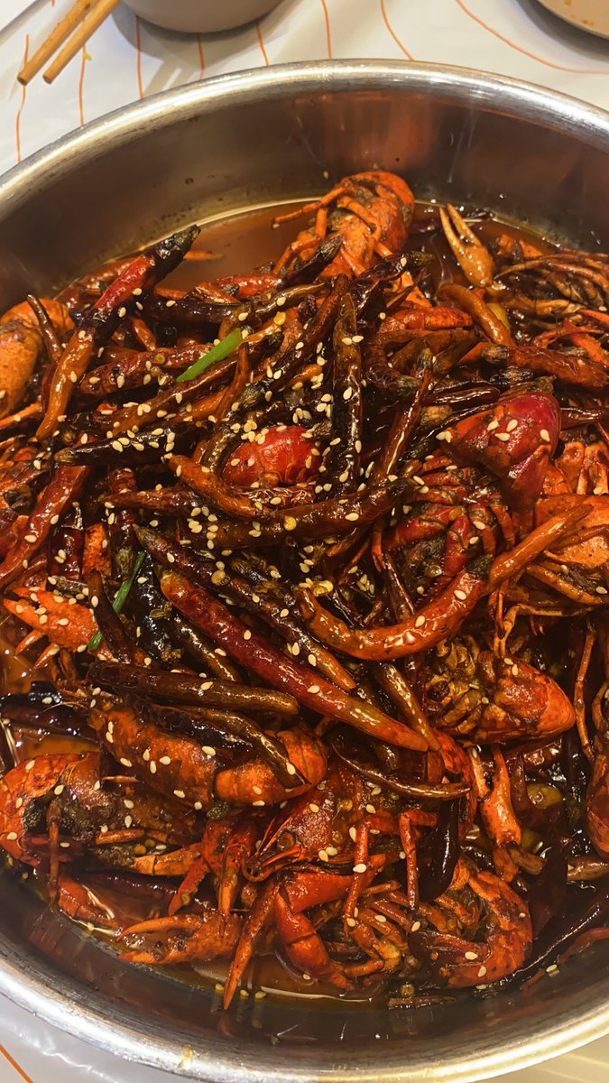 吃龙虾🦞