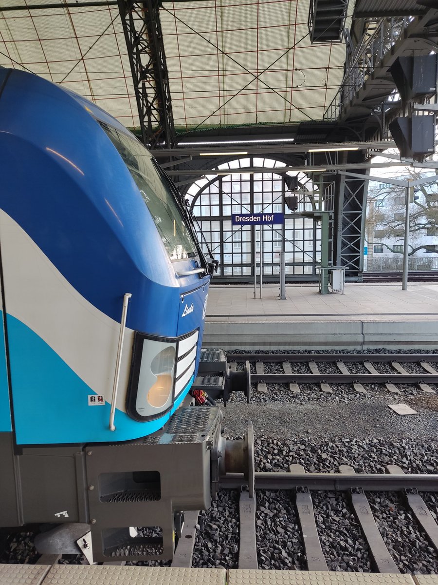 S lokomotivou Siemens #Vectron napříč Evropou 💪🏻 👍🏻 🚄 👏🏻 👌🏻 Durch Europa 🇪🇺 mit dem #Siemens Vectron fahren 😉 😋 👨🏻‍✈️