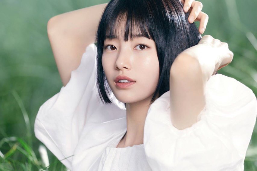 Baesujiph2018's tweet photo. [PHOTOS] Bae Suzy's Instagram Update ✨

su:m37

🖇️https://t.co/ncjSDhXdfb

#BreatheWithNature
#SUZY #BaeSuzy #수지 #배수지 #SUM37 #newcf https://t.co/BTx6jtPzb3