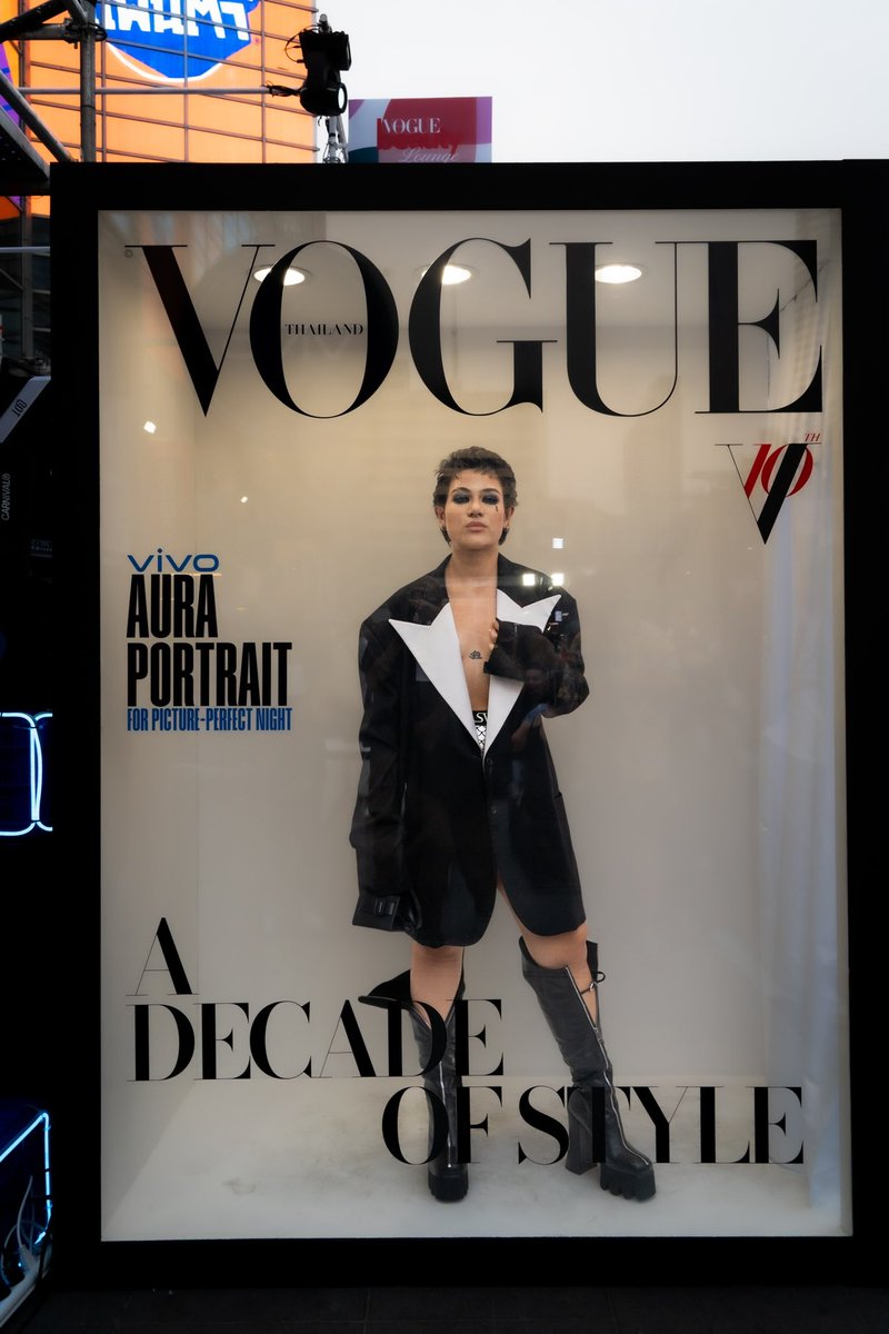 With @VogueThailand last night 🖤
#VogueTH10thAnniversary
#Vogue10thFest
#Vogue10th
