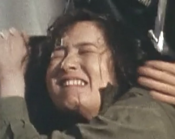deathtrap_bs's tweet photo. 今度は首を絞められ悶えまくるソルジャンヌ樋口玲子 https://t.co/Xg2hfFvGMc