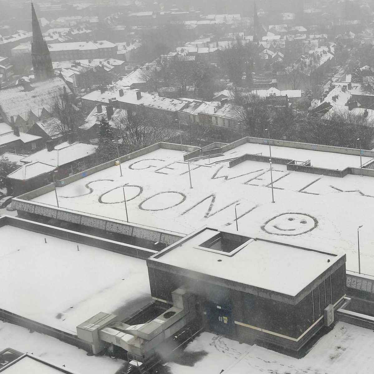 Kindness costs nothing! 🤍❄️

A bunch of kids off from school yesterday did this on the top level of a car park in Sheffield, just so you could see it from the windows of Hallamshire Hospital.