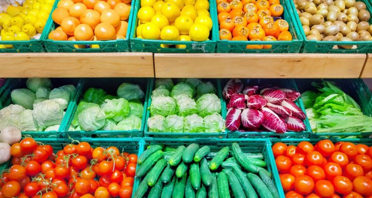 #WeekzonderVlees 🌱🍏| Eén dag vlees en zuivel vervangen, dat doet toch niets? Wel dus. Uit onderzoek van Samantha Heerschop en Pieter van ’t Veer blijkt dat het ruim 40% uitstoot van broeikasgassen bespaart. Benieuwd? Lees hier meer! bit.ly/3mEurzL