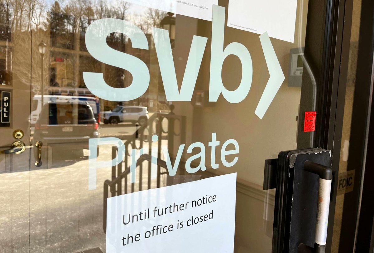 BhosalePratim's tweet photo. On Friday, a major US bank Silicon Valley Bank backing some of the biggest startups in the US was shut down by The California Department of Financial Protection.

The incident has sent shock waves across the tech sector

Here's what Tech Twitter should know👇 https://t.co/w4DWhejKQk