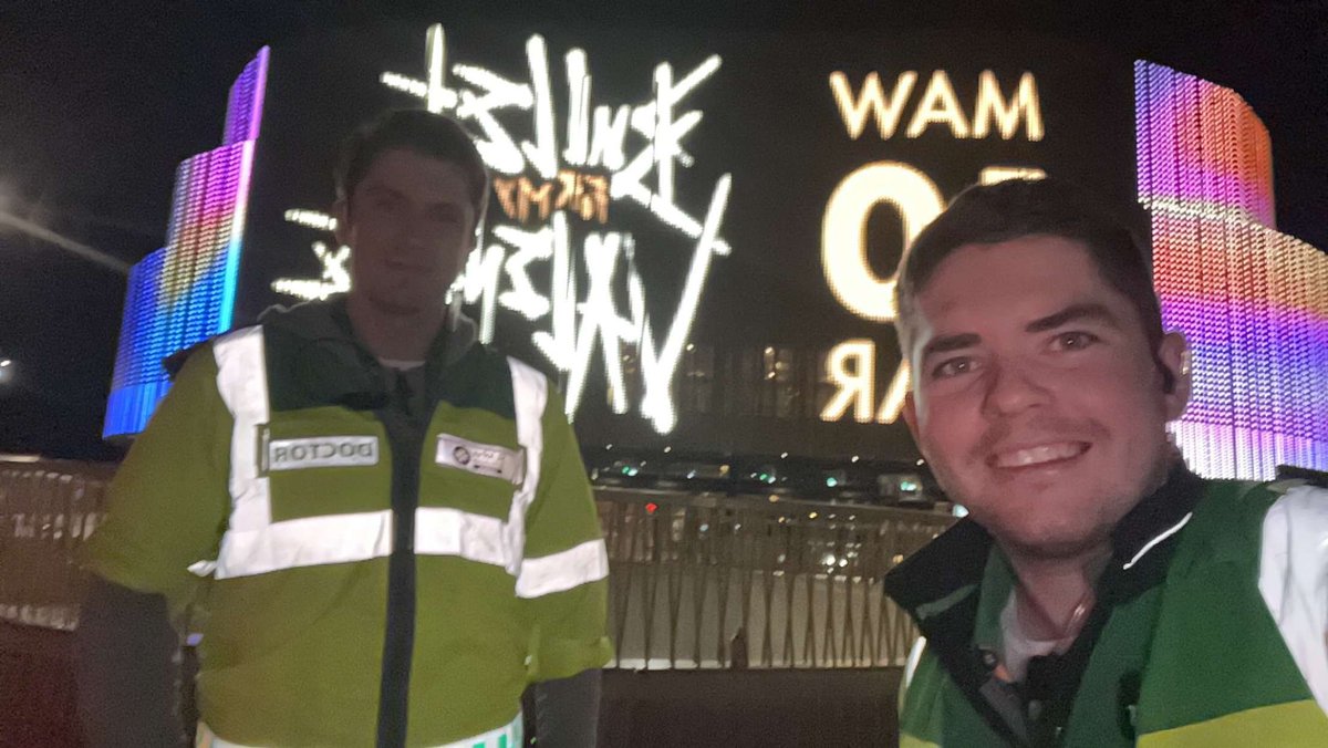 Back out on duty for @SJACymru with @AledJDavies covering the Bullet For My Valentine concert @SwanseaArena . Thanks to all the @SJACWestGlam members for their hard work last night! #volunteer #medicine #eventmedicine