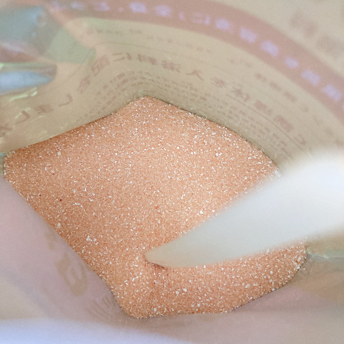 lipsnerukooo's tweet photo. 浸かっただけなのにしっとりつるつるな肌になります˚✩*

プールや海に行って日焼けした時もお風呂に浸かるだけでケアできるのめちゃくちゃありがたい❁⃘*.ﾟ

全身美容液に使っているような贅沢なバスタイムを過ごせて、お風呂が楽しみになり、ついつい長湯してしまいます⸜❤︎⸝‍ https://t.co/tzepAv37NB
