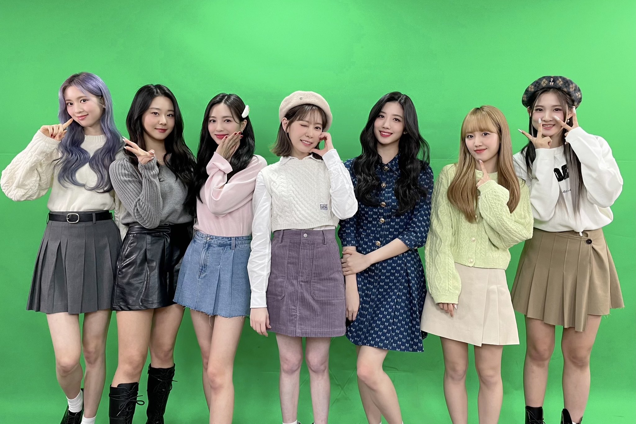 Fq7Zur4aMAInUAD?format=jpg&name=large