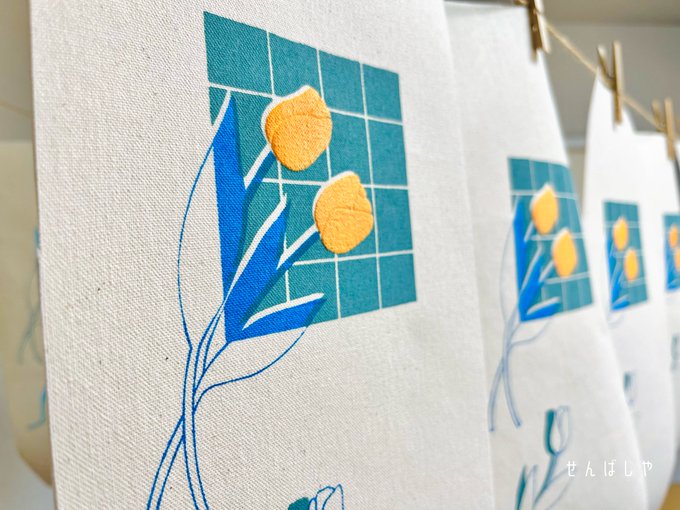 モコモコチューリップオレンジのチューリップは『照れ屋』って花言葉があるらしいですね花言葉までかわいい。#シルクスクリーン 