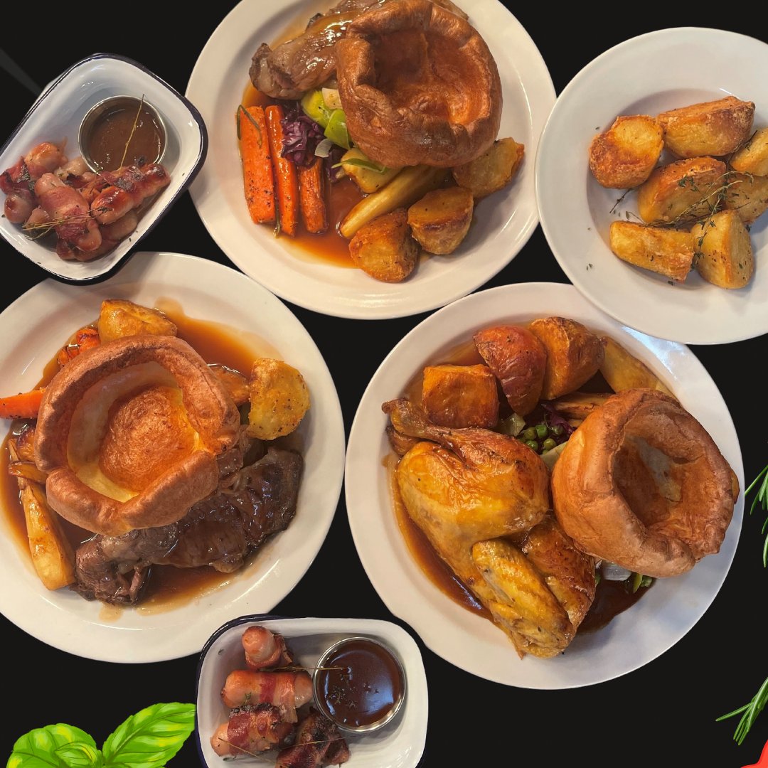 Don't miss out on the ultimate Sunday meal! Book your table for tomorrow and indulge in a delicious roast feast that will leave you satisfied and ready to take on the week ahead.😍