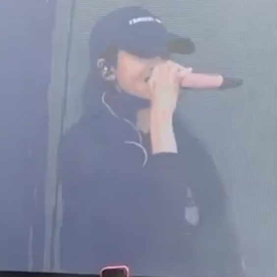 famous actor 🧢 lili

ctto

블랙핑크 리사
LALISA GUNCANG JAKARTA