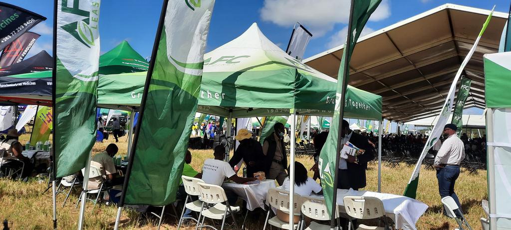AfcHoldings's tweet photo. Happening now!!!

AFC Holdings at the national field day at Pricabe Farm in Kwekwe.

#afclandbank
#afccommercialbank
#afcleasing
#afcinsurance

@SeedCoZimbabwe
@basera_john 
@MoLAFWRD_Zim https://t.co/yCTLjMbGxa