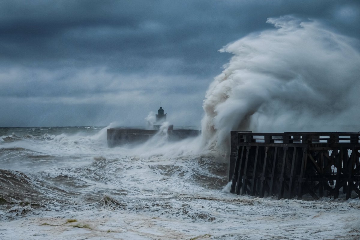 seb_gordon's tweet photo. Stormy weather✨
#dieppe #fujifilm #enjoydieppe #hellopn https://t.co/7lfjd7E7vm
